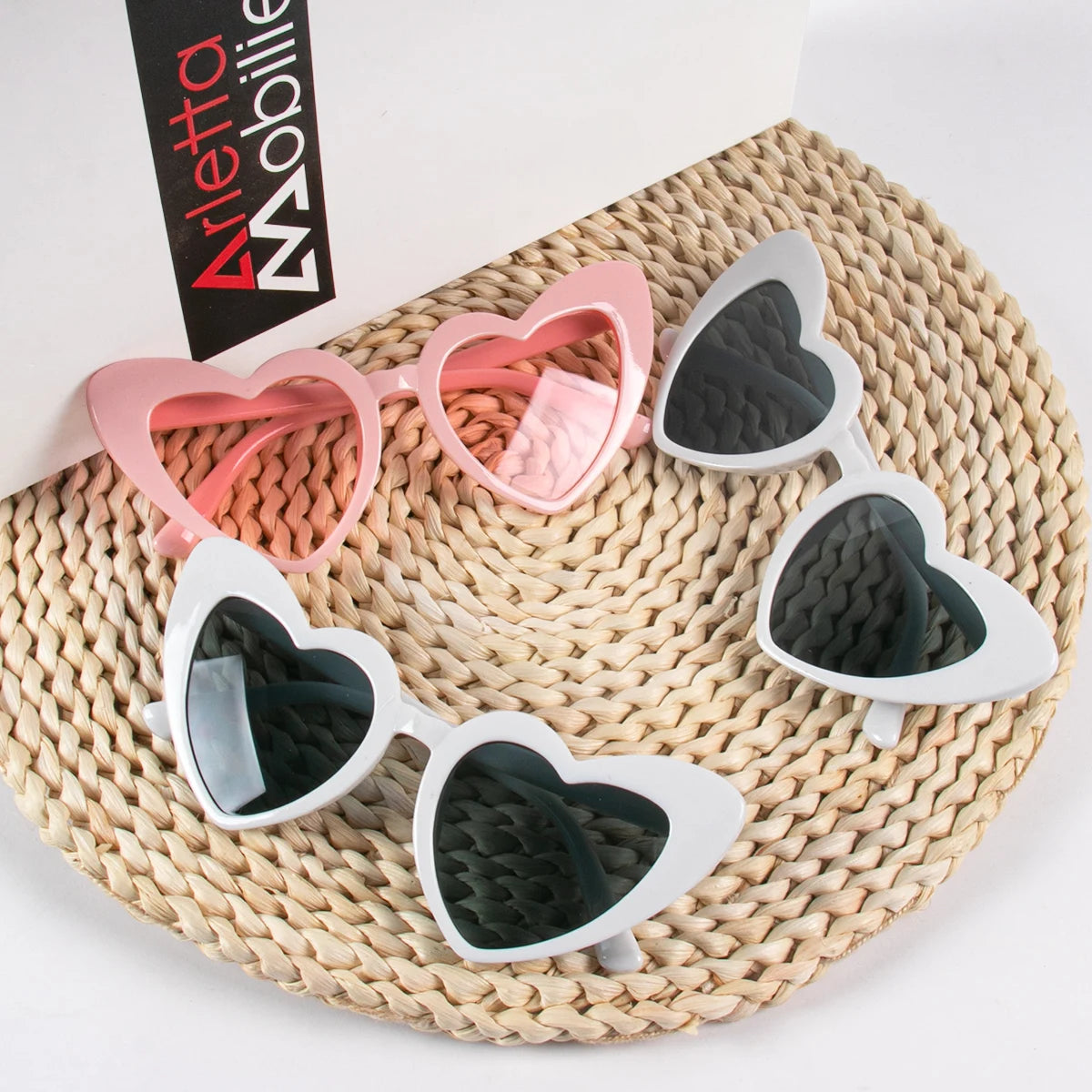 10 Heart Shaped Glasses Wedding Favour Pack