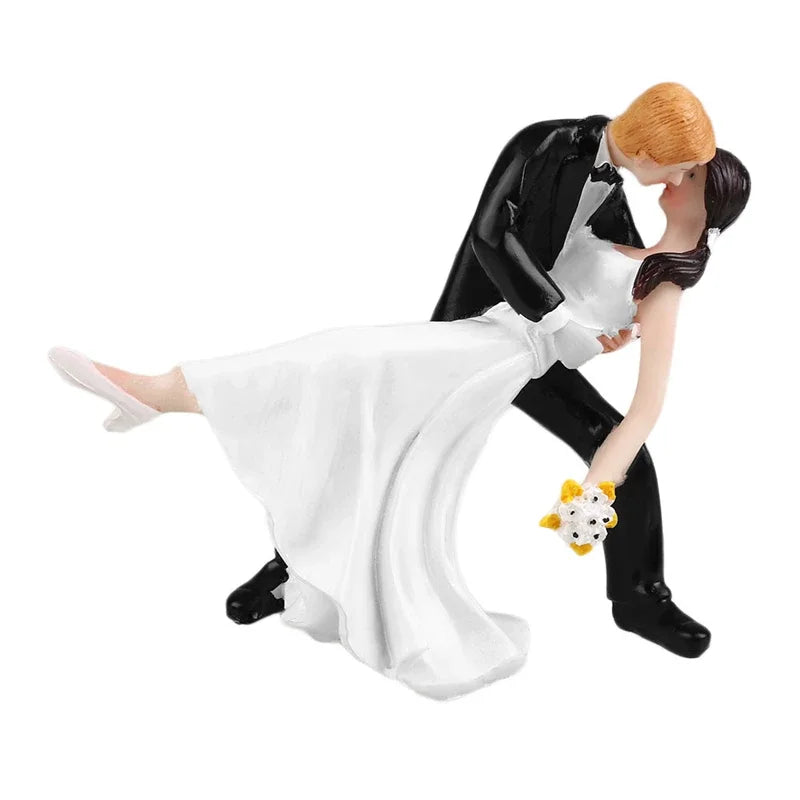 Romantic Bride Groom Dolls Wedding Decoration Supplies Cake Toppers Dolls Resin Marry Valentine's Figurine Gifts